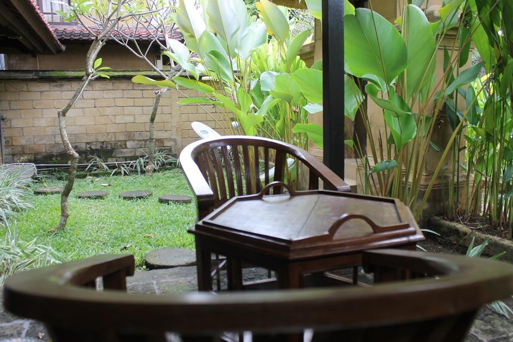 Puri Kutat Lestari Hotel Sanur  Exterior photo