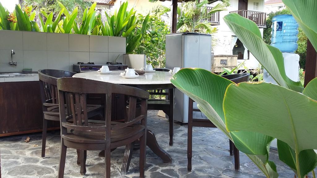 Puri Kutat Lestari Hotel Sanur  Exterior photo